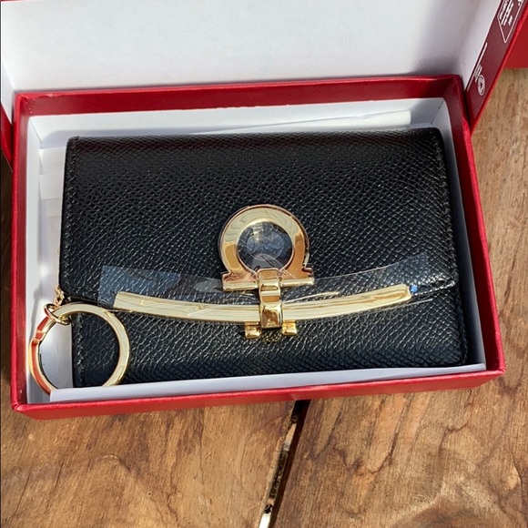 “SOLD” Salvatore Ferragamo Margot Bag - Picture 12 of 13